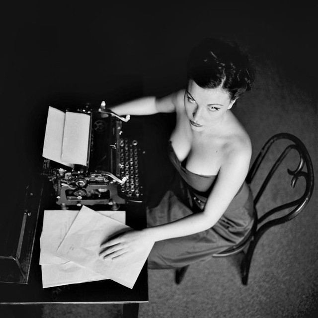 Đức quay về sử dụng máy đánh chữ để chống nghe lén