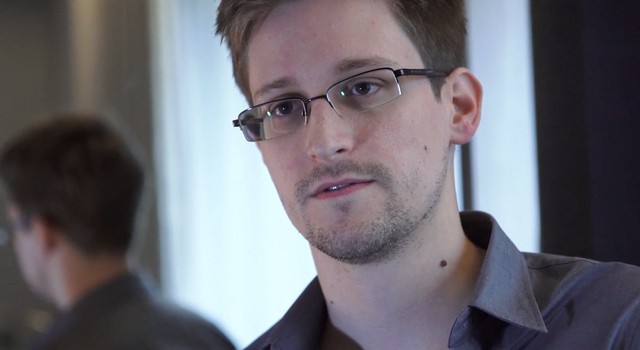 Hết tháng 7, cựu điệp viên Snowden sẽ đi về đâu?