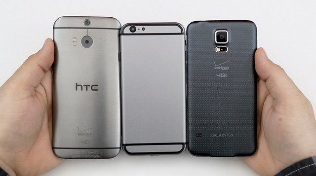 Mô hình iPhone 6 so dáng cùng HTC One M8 và Galaxy S5