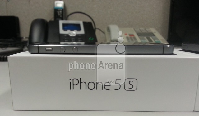 Lỗi nóng máy có thể khiến iPhone 5s bị cong