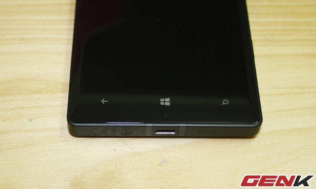 Cận cảnh Lumia Icon - Tiền thân của Lumia 930 sắp ra mắt