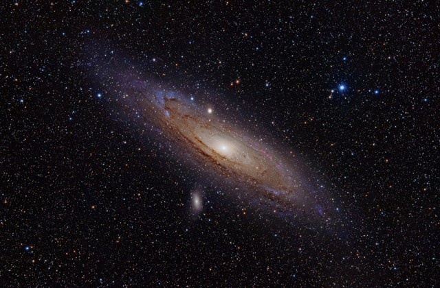  Dải ngân hà Andromeda, Google dùng tên này để đặt cho hệ điều hành mới của mình. 
