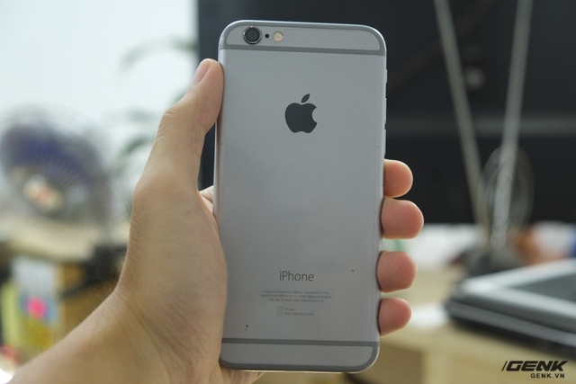  Nhân vật chính của ngày hôm nay là một chiếc iPhone 6 màu Space Grey. 