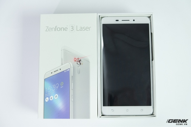  Đây là Zenfone 3 Laser phiên bản màu trắng 