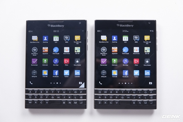  Đây là hai chiếc BlackBerry Passport Pháp và Quốc tế. 