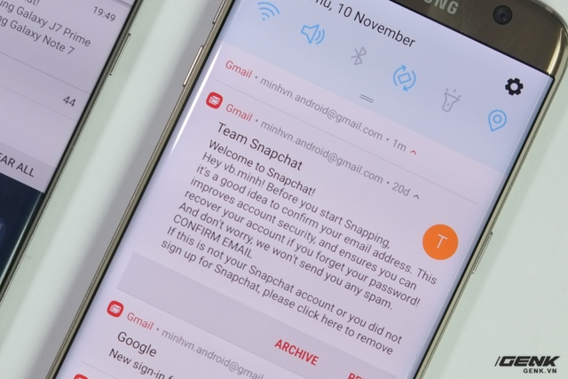  Người dùng có thể đọc nội dung email ngay trong thông báo. Đây là một điều mà Android Marshmallow trên Galaxy Note7 không thể làm được 