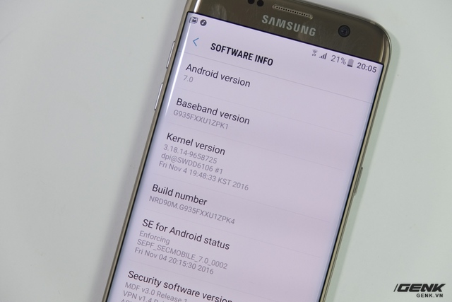  Đây là chiếc Galaxy S7 Edge chính hãng (G935FD) đã được cập nhật lên Android 7.0 Nougat Beta 