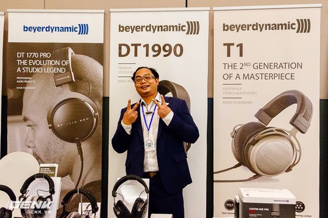  Mateen Jumli - Technical Manager của Beyerdynamic Châu Á cũng góp mặt tại gian hàng của 3kshop 