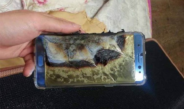  Vấn đề Galaxy Note7 liên tục cháy nổ đã khiến Samsung buộc phải khai tử sản phẩm này. 