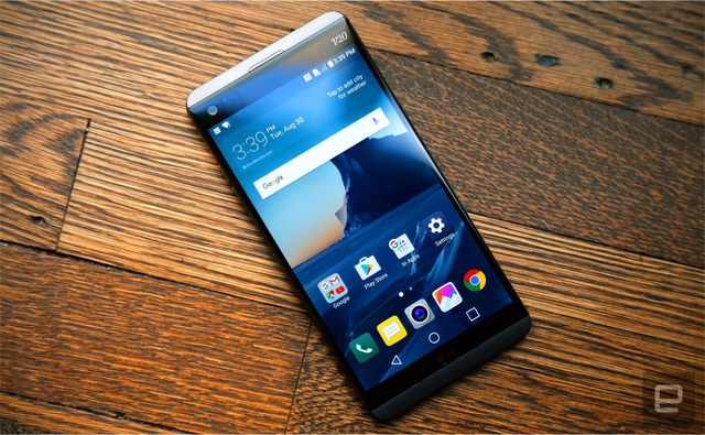  V20 là mẫu smartphone mới nhất của LG. Ảnh: Engadget 
