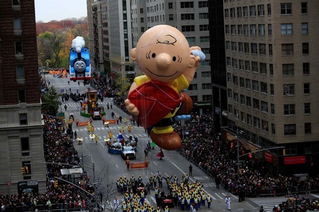  Diễu hành Lễ tạ ơn Macys hàng năm do chuỗi cửa hàng bán lẻ Macys tổ chức ở thành phố New York (Mỹ). Ảnh: Reuters. 