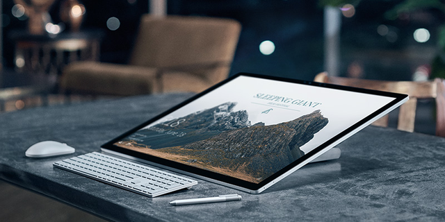  Surface Studio có thể đặt nghiêng và sử dụng như một tablet cỡ lớn 
