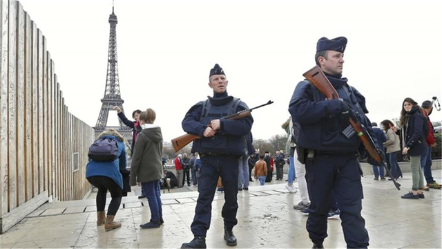  Nước Pháp trở nên nhạy cảm với chủ nghĩa khủng bố sau khi hứng chịu nhiều cuộc tấn công 