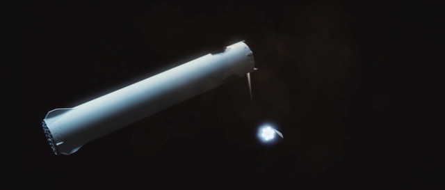  Giai đoạn đầu, tên lửa đẩy sẽ tự tách, đẩy tàu vũ trụ vào quỹ đạo thấp của Trái Đất. 