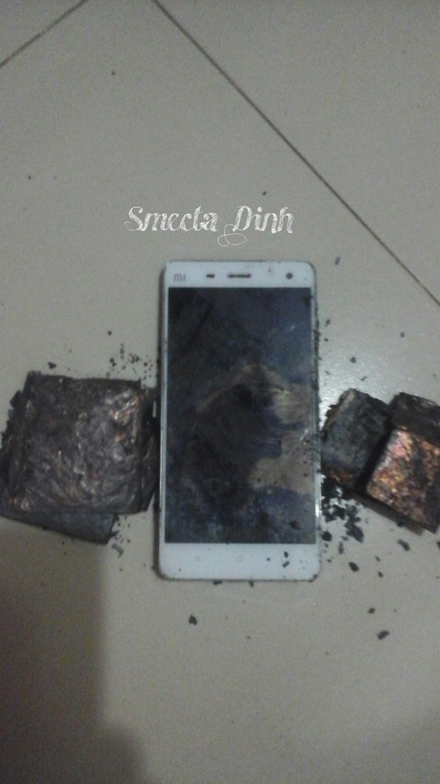  Chiếc Xiaomi Mi4 phát nổ tại Việt Nam 