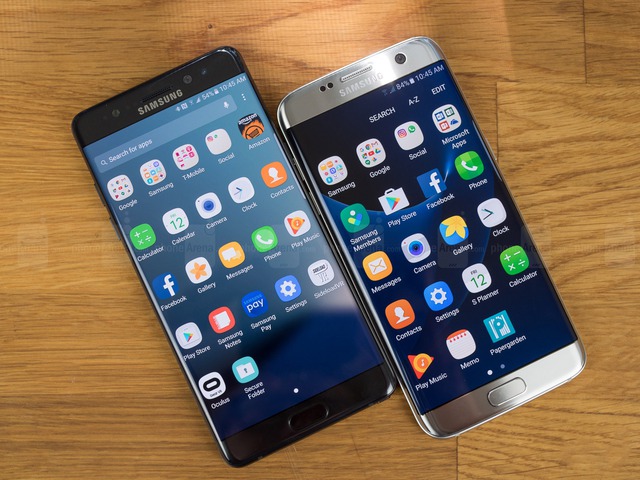  Sau sự cố với Note7, nhiều người dùng đã lựa chọn Galaxy S7 Edge làm chiếc máy thay thế. 