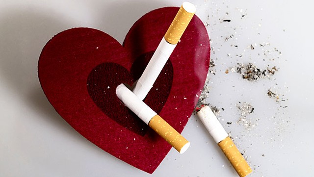  Hút thuốc lá, bạn đang phá hủy trái tim mình 