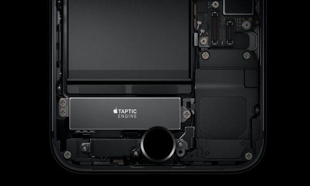  Taptic Engine trong iPhone 7 có nhiệm vụ tạo ra hiệu ứng rung khi người dùng bấm phím Home 