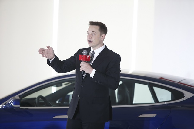  Elon Musk, CEO đầy tham vọng của Tesla 