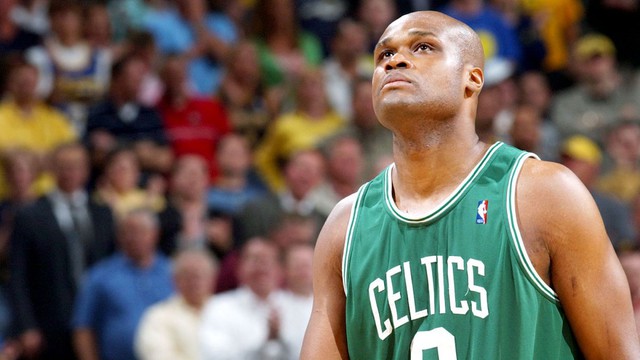  Antoine Walker trong màu áo đội tuyển Boston Celtics 