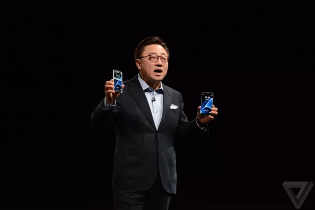  Ông DJ Koh, người đứng đầu mảng Mobile của Samsung. 