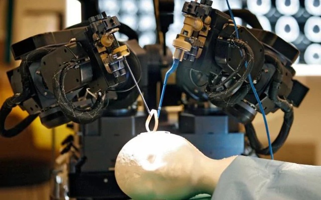  Thời gian phẫu thuật sọ não sẽ được rút ngắn 50 lần với sự tham gia của robot mới 