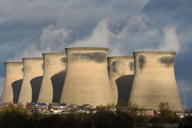  Nhà máy sản xuất điện từ than Ferrybridge C ở phía Bắc nước Anh, đã đóng cửa vào năm ngoái. 