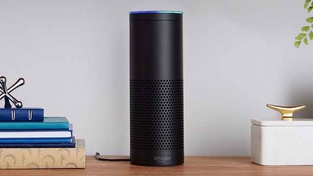  Chiếc loa thông minh Echo được trang bị Alexa của Amazon. 