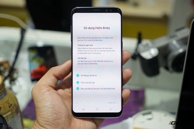  Trợ lý ảo Bixby là một tính năng mới của phần mềm Galaxy S8, tuy nhiên nó chưa hỗ trợ tốt tiếng Việt 