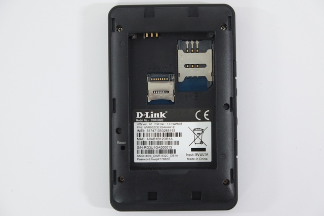  D-Link DWR-932C sử dụng miniSIM, vậy nên người dùng sẽ cần mua áo SIM khi sử dụng các loại SIM cỡ nhỏ hơn như nanoSIM hay microSIM 