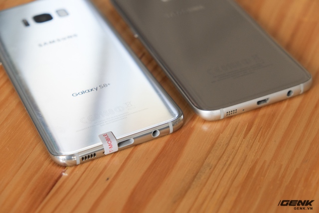  Khác với thế hệ Galaxy S7 năm ngoái, phần viền của Galaxy S8 được mạ bóng. Cổng kết nối cũng được chuyển sang chuẩn USB-C mới. 