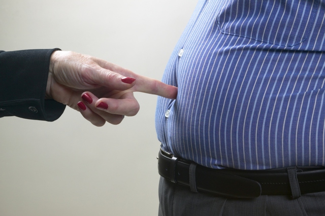  Bụng béo có thể là từ chất béo dưới da, nhưng cũng có thể là chất béo nội tạng 