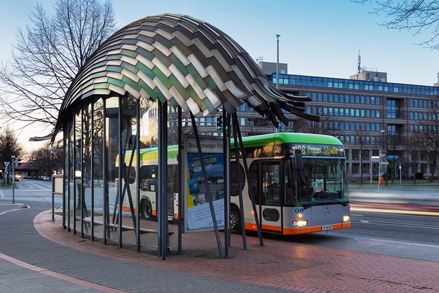  Trạm dừng xe bus ở quảng trường Braunshweiger được thiết kể bởi KTS Frank O’Ghery 