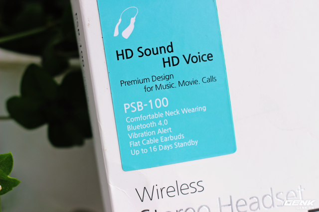  Chiếc tai nghe Bluetooth này hỗ trợ công nghệ âm thanh APT-X theo chuẩn của Qualcomm, có chế độ rung và pin chờ lên tới 16 ngày 