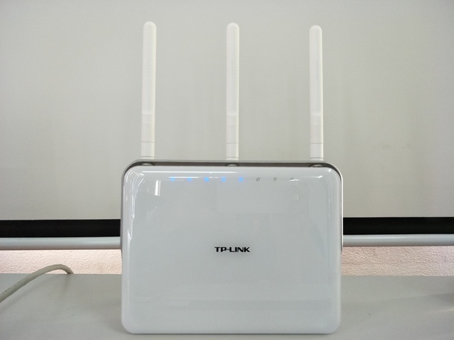  Chân dung router TP-Link Archer C9, đây cũng là router được cung cấp cho người dùng khi đăng ký gói cước này. 