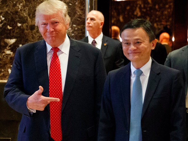  Trump và Jack Ma tại cuộc gặp đầu năm 2017 