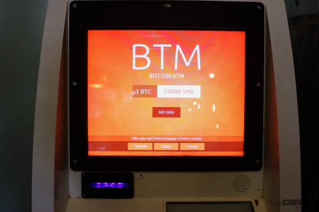  Giao diện của máy ATM bitcoin. 