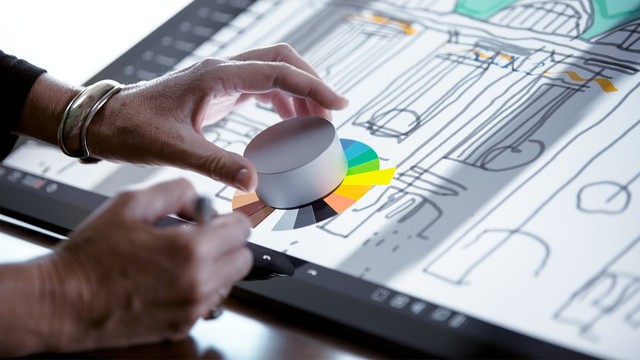  Microsoft đã tích hợp tính năng hỗ trợ Surface Dial trên Windows 