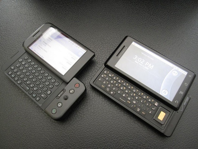 Cho đến tận 2010, những chiếc điện thoại duy nhất có thể le lói đe dọa tới iPhone vẫn chưa dám từ bỏ bàn phím.