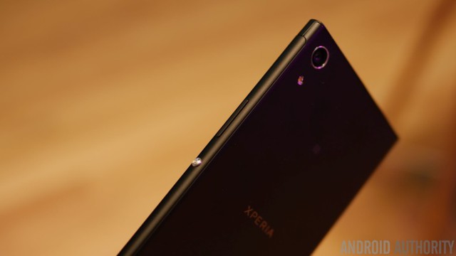  Sony Xperia XA1 Ultra. 