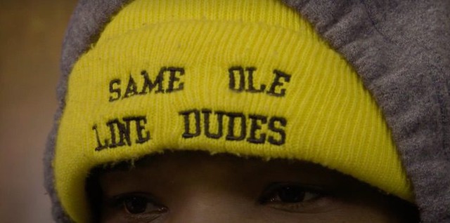  Chiếc mũ đồng phục màu vàng nổi bật của Same Ole Line Dudes 