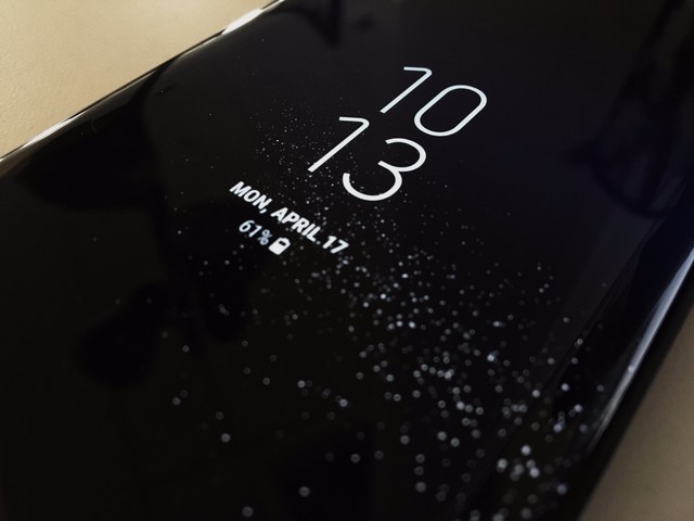  Màn hình Always On ấn tượng của Galaxy S8. 