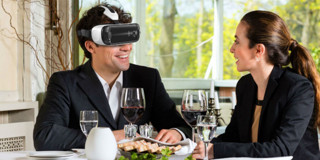  Liệu những buổi hẹn hò thông qua thực tế ảo có thú vị như chúng ta nghĩ?​ 