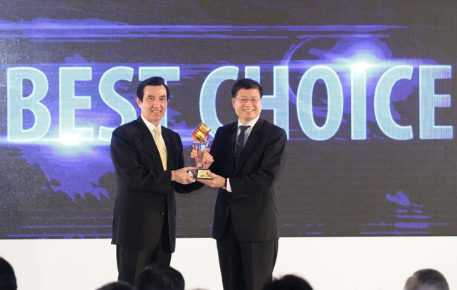  Tổng thống Đài Loan trao giải Best Choice cho ASUS tại Computex 2013