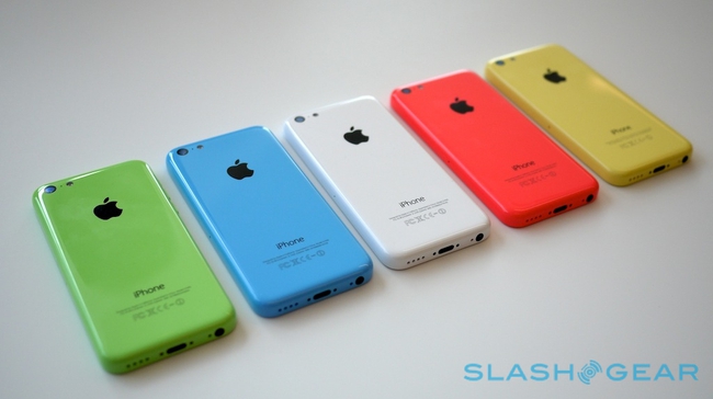 Cận cảnh iPhone 5C: Truyền nh&acirc;n của iPhone 5