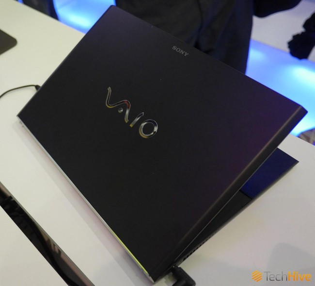 Sony trình làng Vaio Pro 11, nặng chưa tới 1 kg