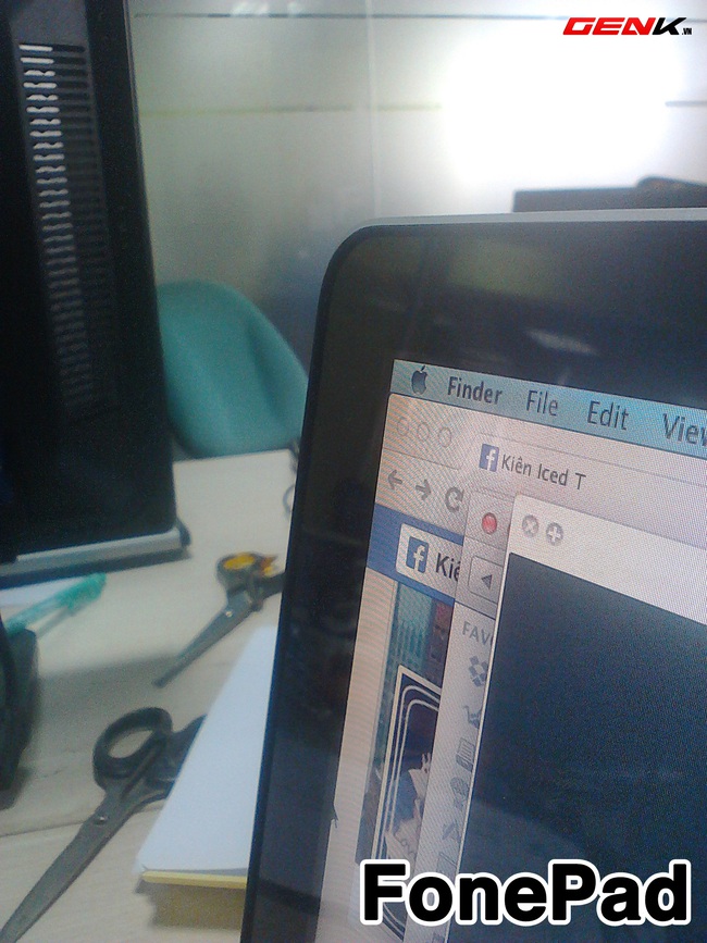 Asus FonePad: Dễ cầm hơn nhưng chụp ảnh kém hơn iPad mini