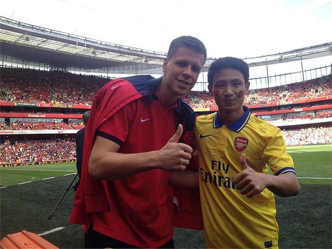  Running Man Vũ Xuân Tiến được Arsenal mời sang London để xem các thần tượng thi đấu.&nbsp;