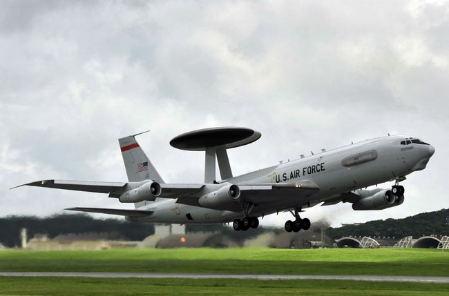  Máy bay AWACS Boeing E-3 Sentry của Mỹ