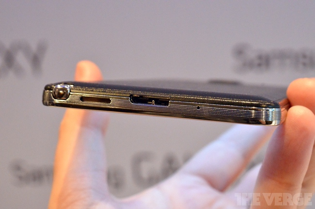 Galaxy Note 3 là smartphone đầu tiên hỗ trợ kết nối USB 3.0